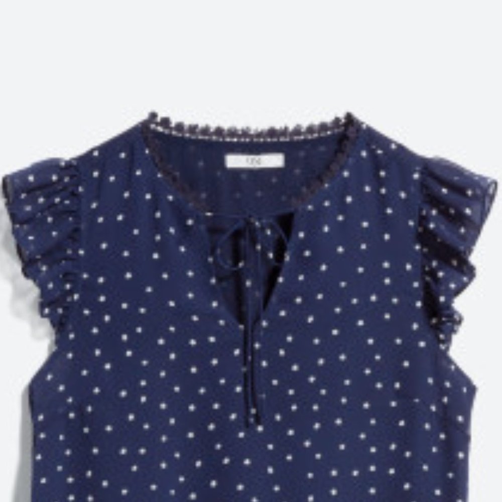 Camero Flutter Sleeve Ploka-dot Blouse - Picture 4 of 5